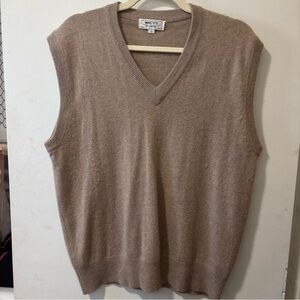 Vintage Macy’s 100% Cashmere V Neck Tan Sweater Vest Size L Italy Paris